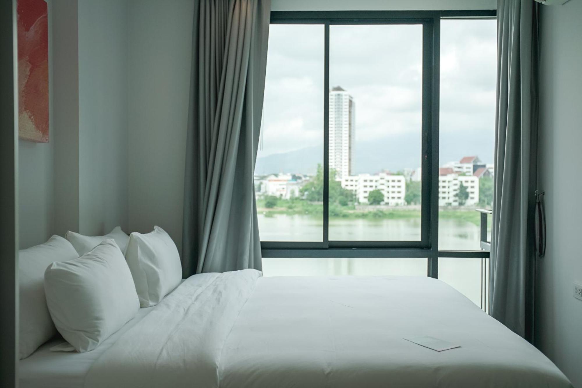 Brique Hotel Chiangmai Chiang Mai Exterior photo